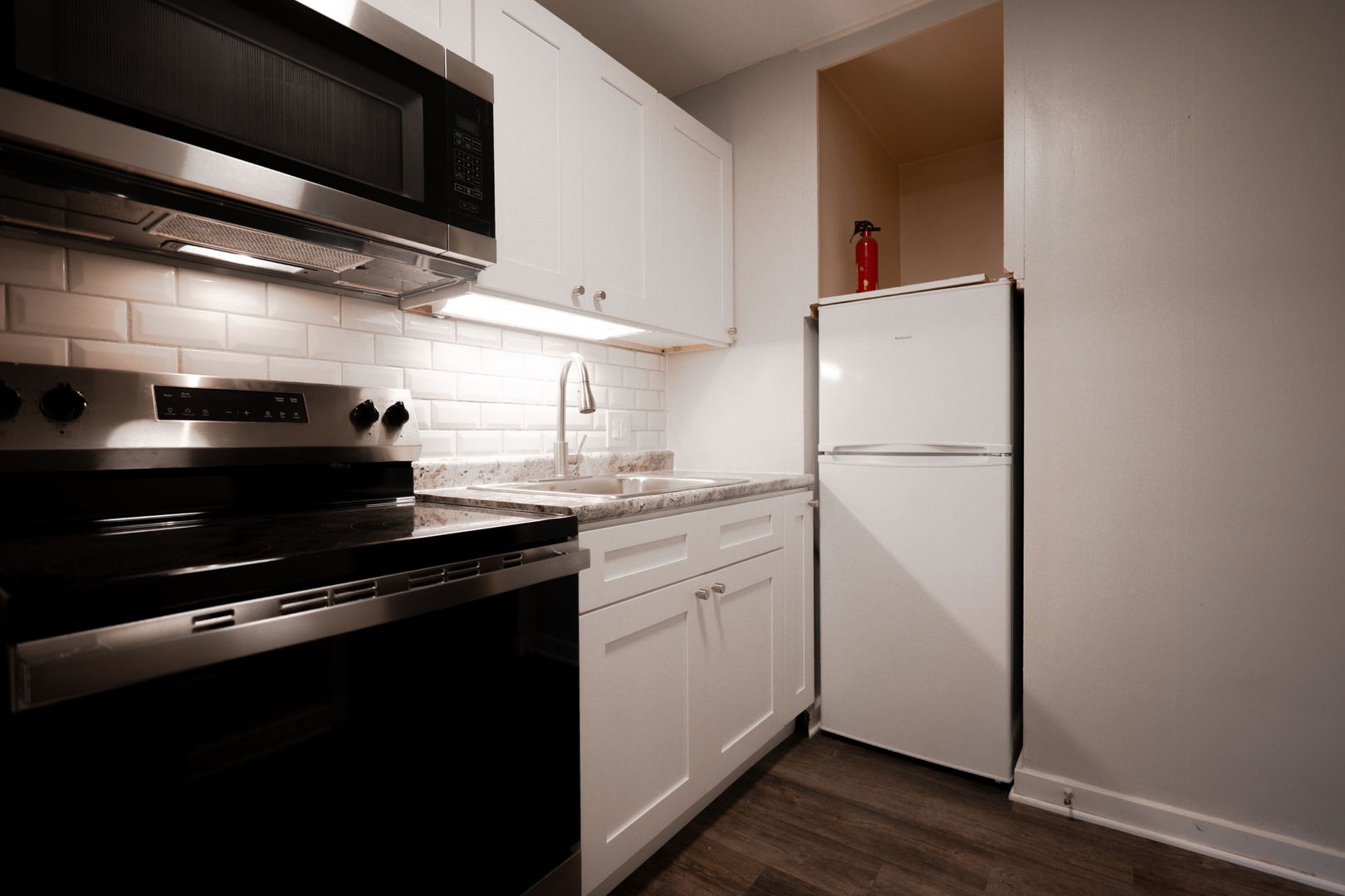 Canton Apartment: 1027 17th St NW