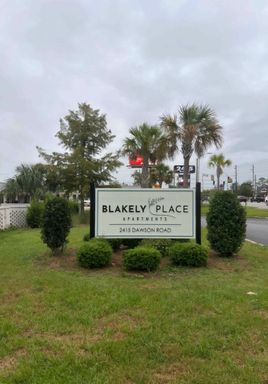 Start Your Next Chapter Here! - Blakely Place Apartments (3 Bed 2 Bath) – photo 1
