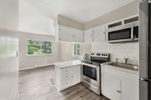 Renovated 1 Bedroom Apartment – photo 1