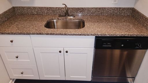 Lakeview Suites