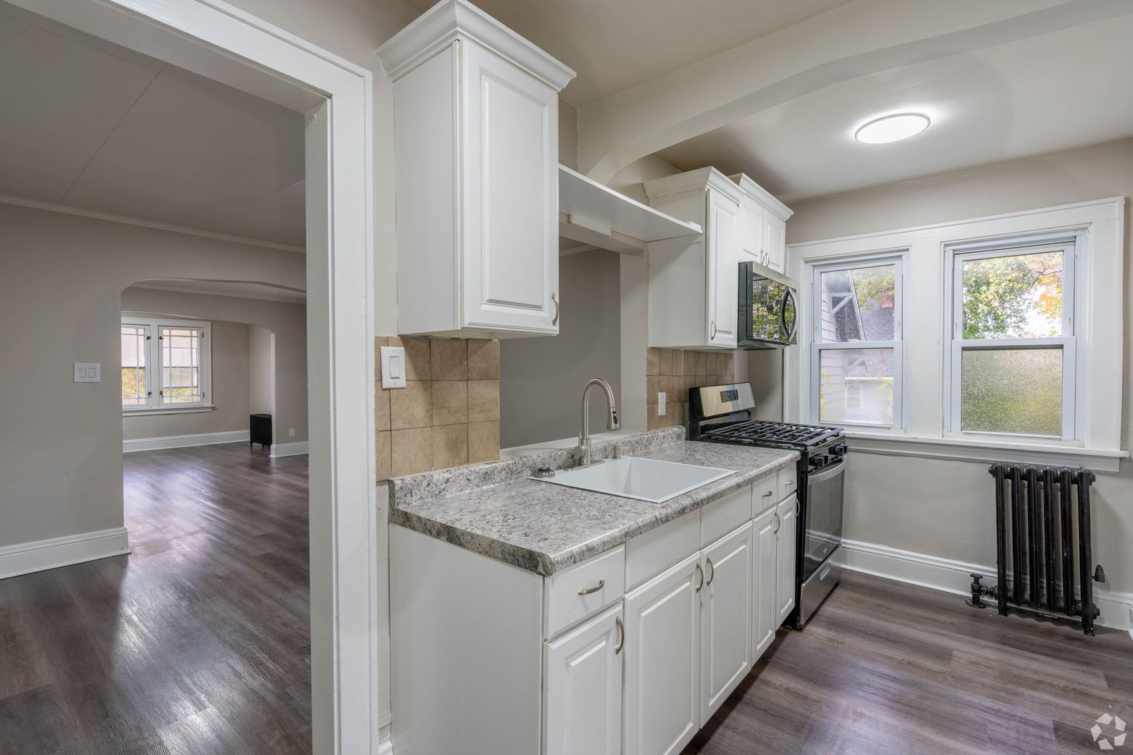 Akron Apartment: 833 Brown St