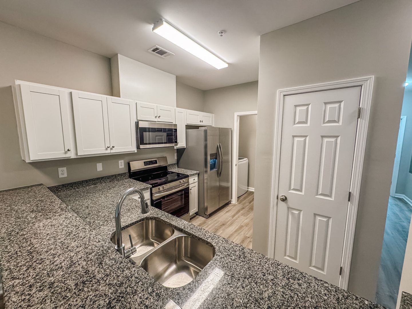 Beaufort Apartment: 2305 Pine Court S.
