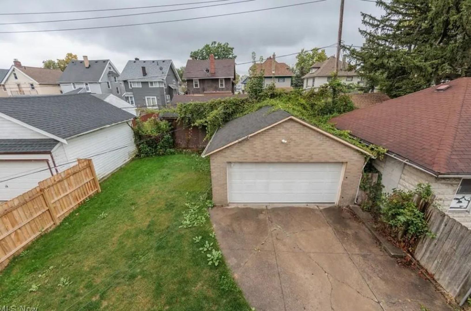 Cleveland Apartment: 3318 W 94th St