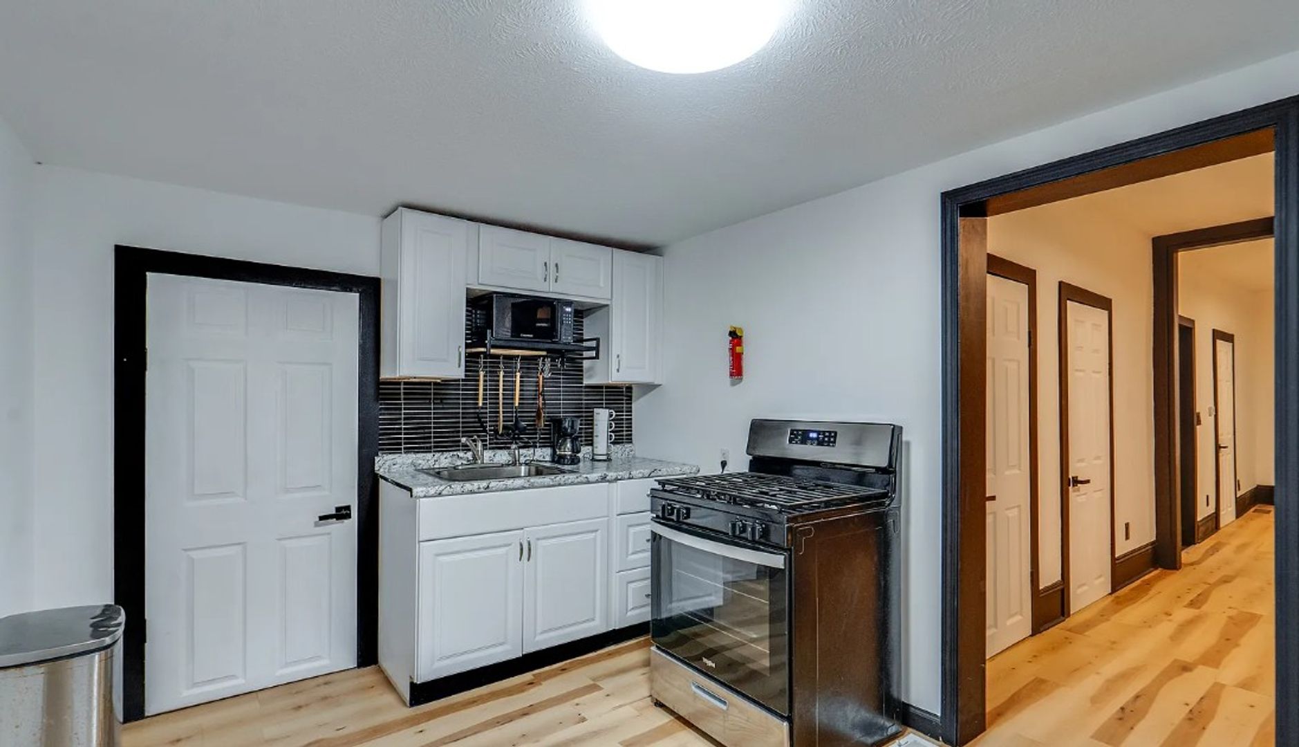 2173 E 73rd St 4 of 12