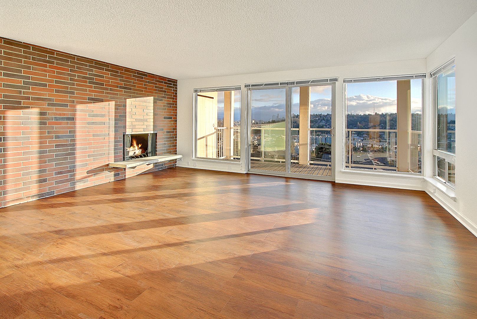 Seattle Apartment: 525 N Bowdoin Place