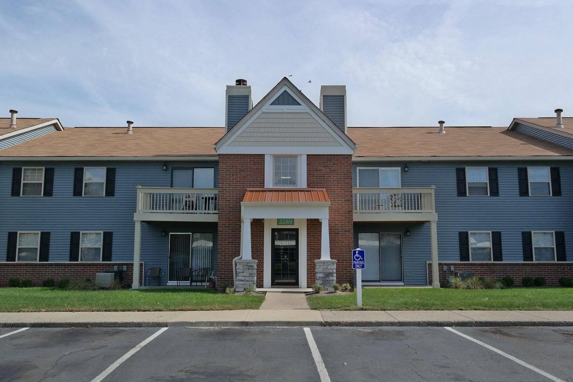 Indianapolis Apartment: 2302 Windsong Drive