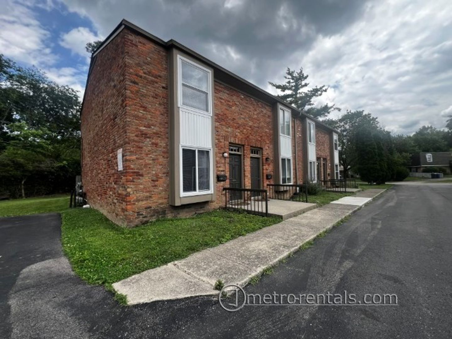 Columbus Apartment: 4868 4869 4871 4873 Moreland Dr