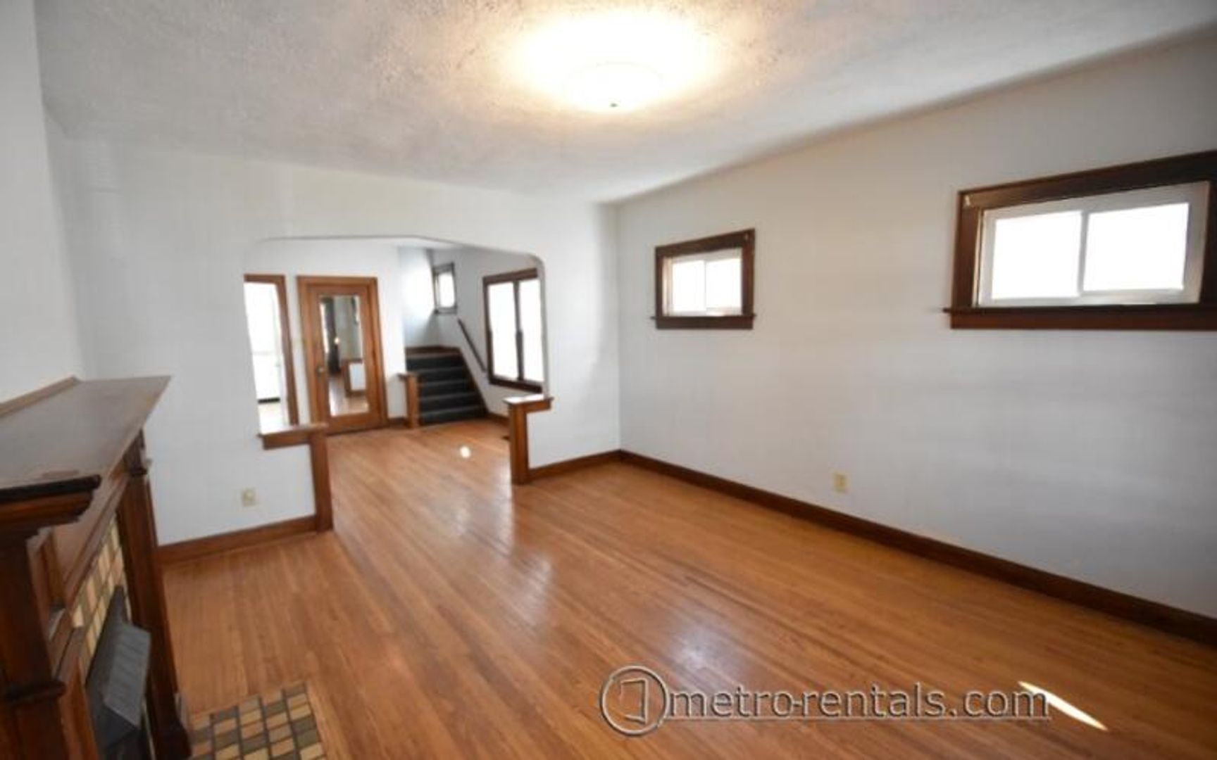 Columbus Apartment: 87-89 W California Avenue