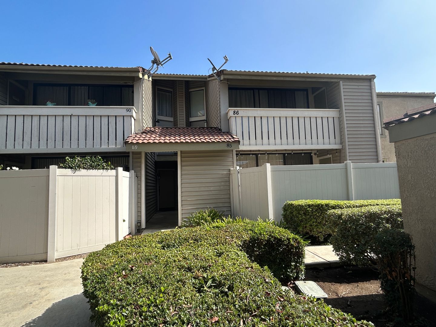 Pomona House: 85 Country Mile Rd