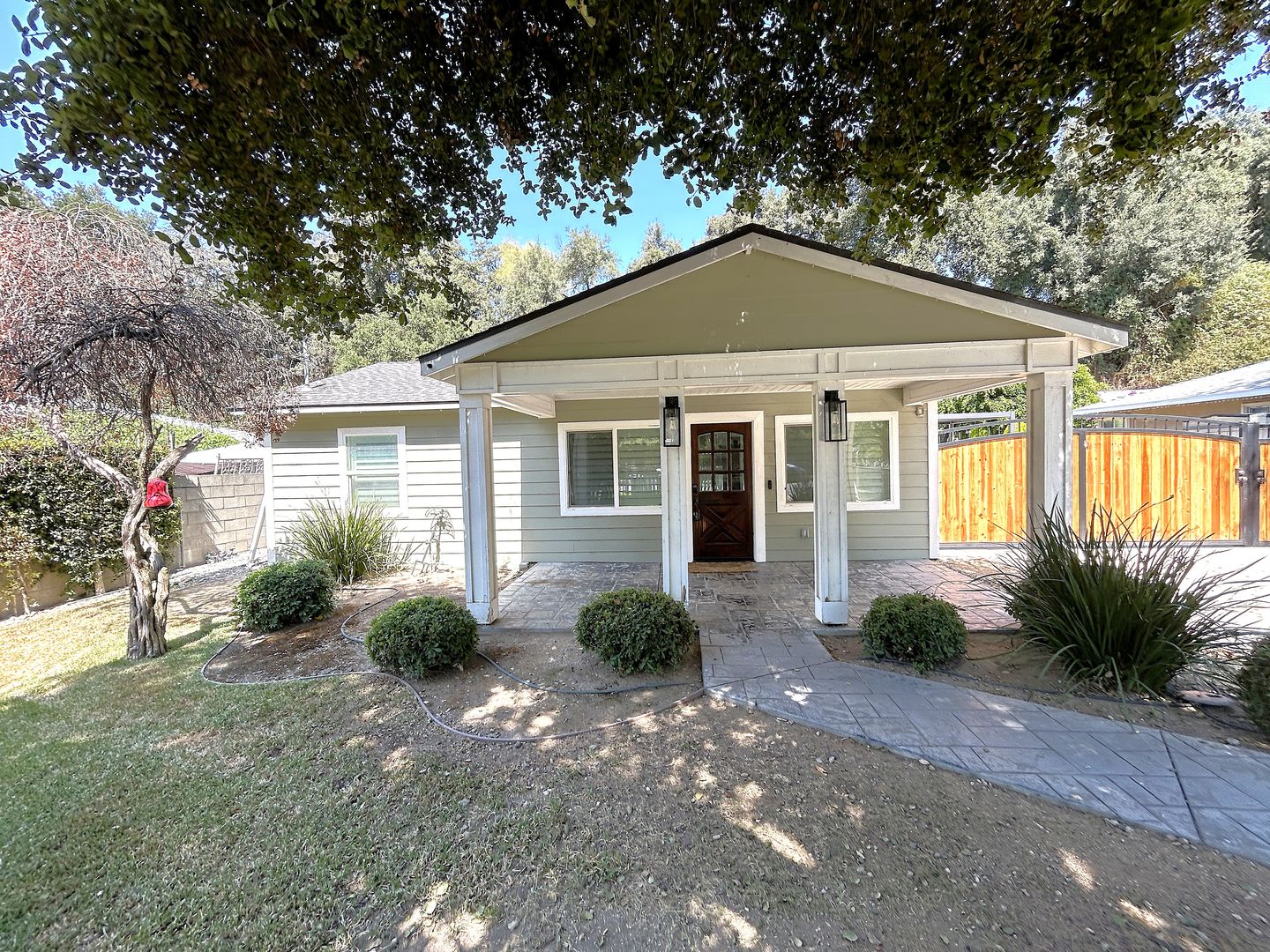 San Dimas House: 247 Woodland Oaks Dr