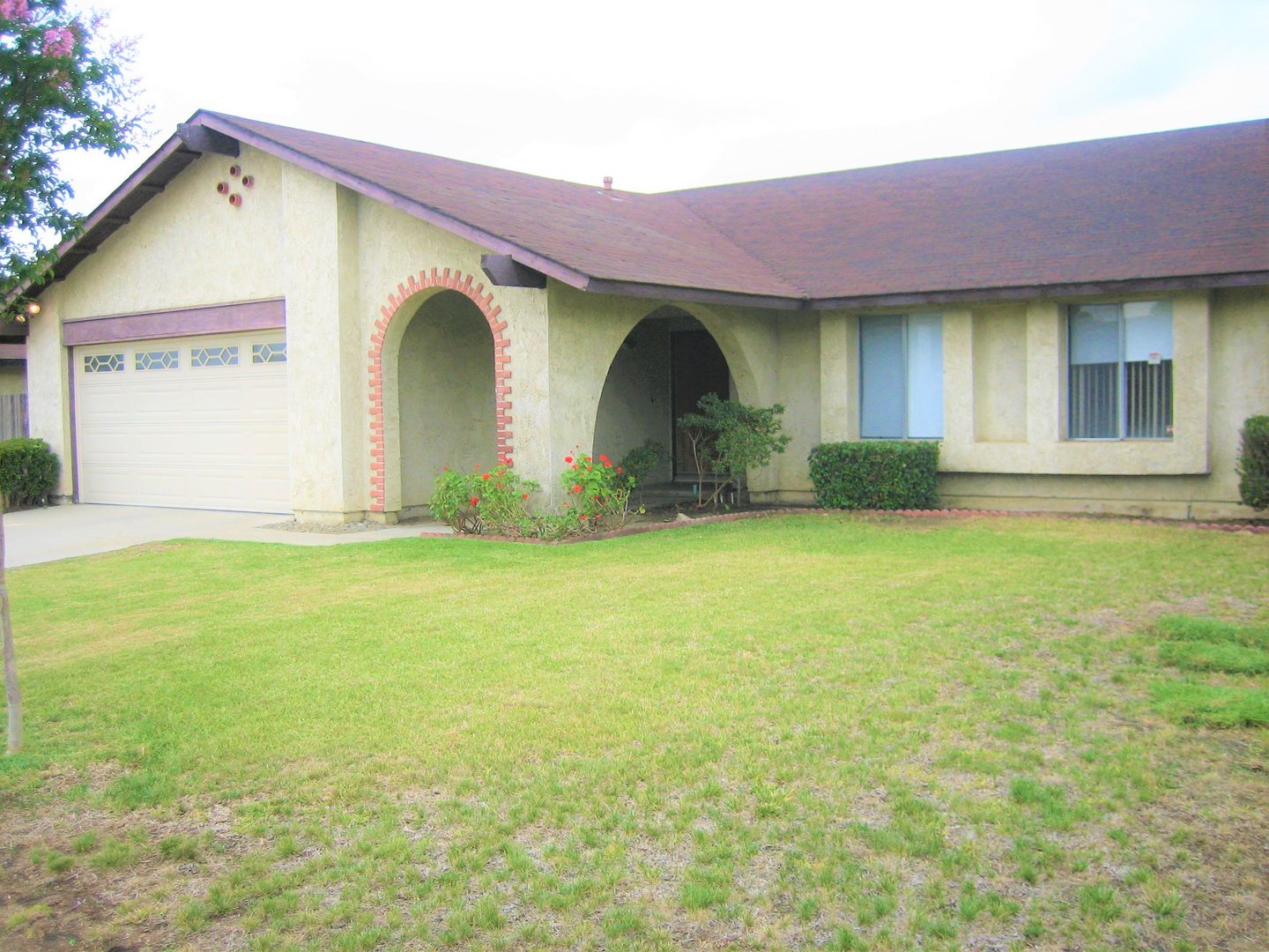 Montclair House: 11054 Wesley Avenue