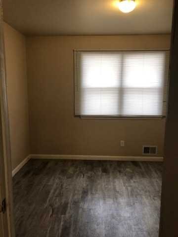 Bismarck Apartment: 804 North Anderson (10)