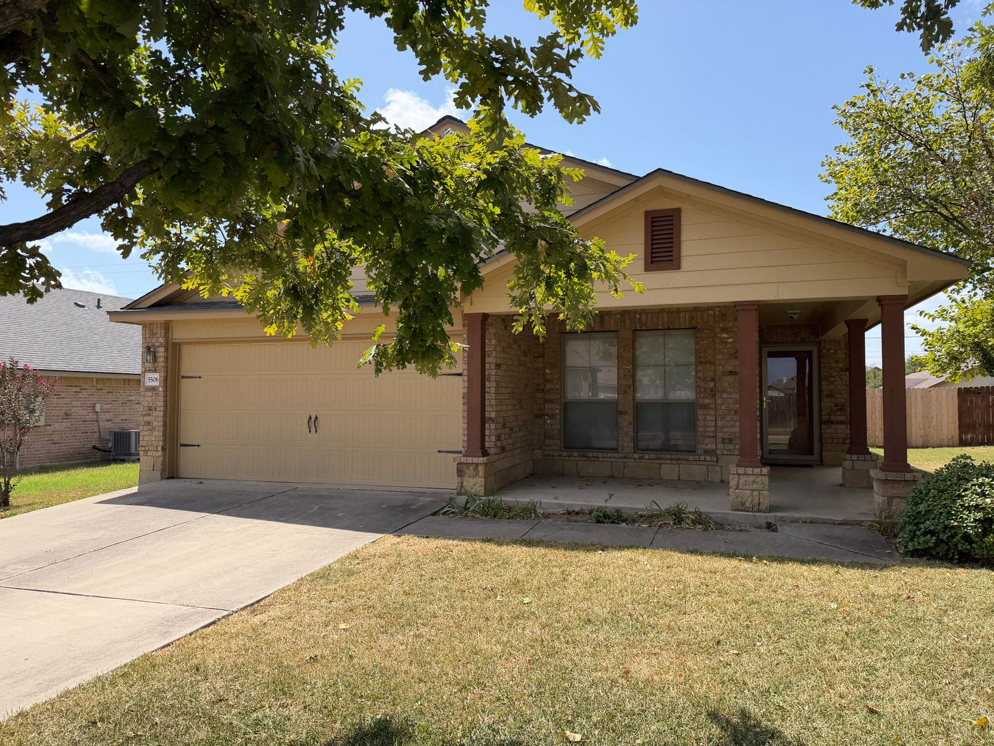 Killeen House: 5506 Holly Oak Lane