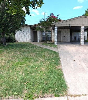2 Bedroom Duplex $825/month – photo 1