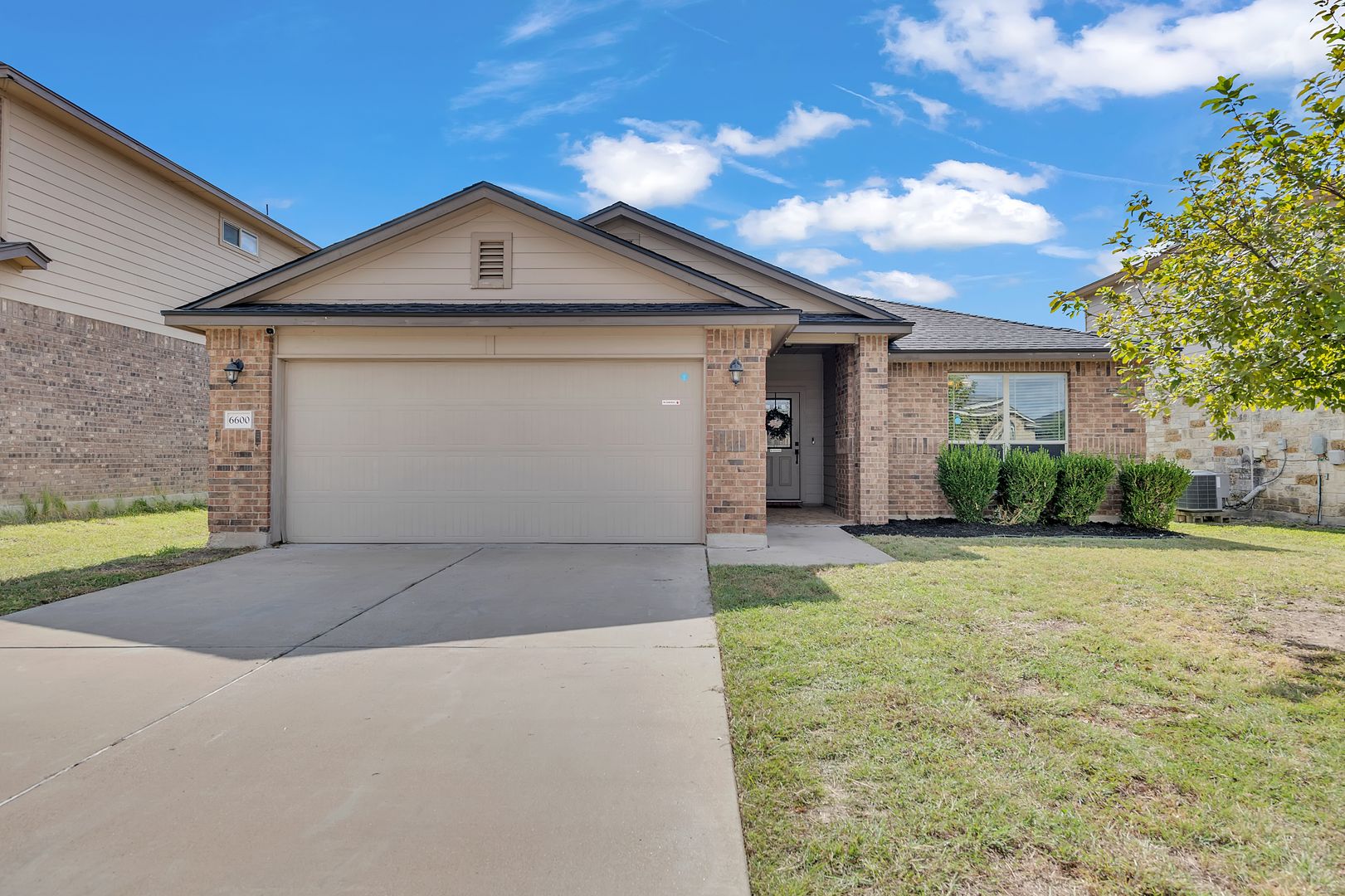 Killeen House: 6600 Katy Creek Lane