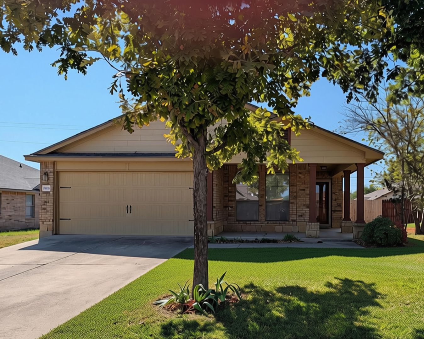 Killeen House: 5506 Holly Oak Lane