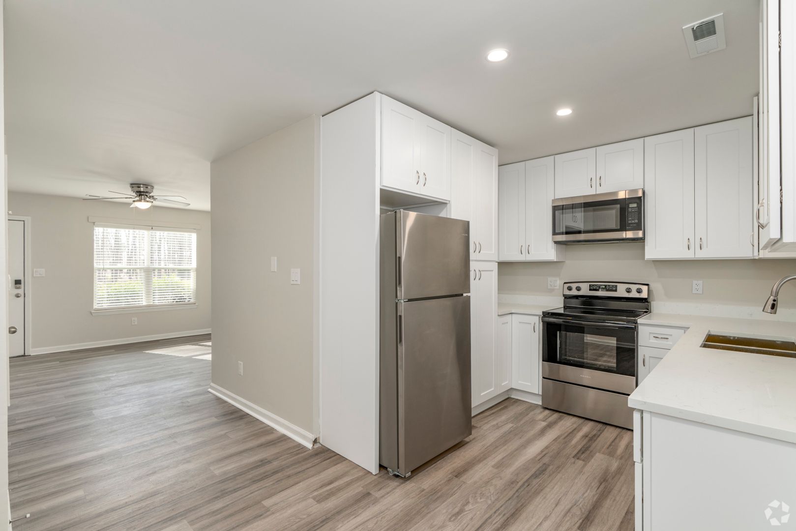 Gastonia Apartment: 910 Davis Ave