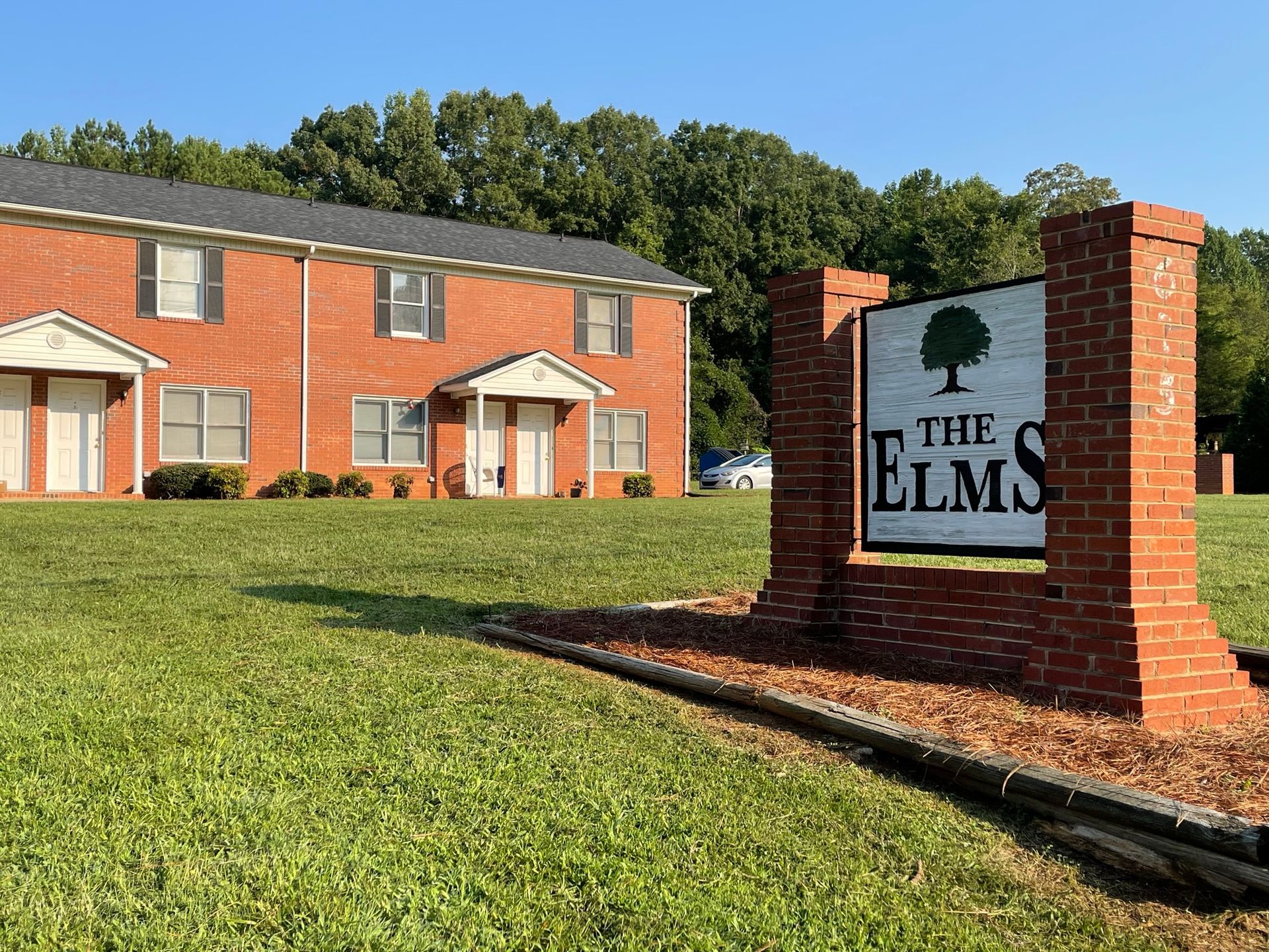 Dallas Apartment: 675 Dallas-Stanley Hwy