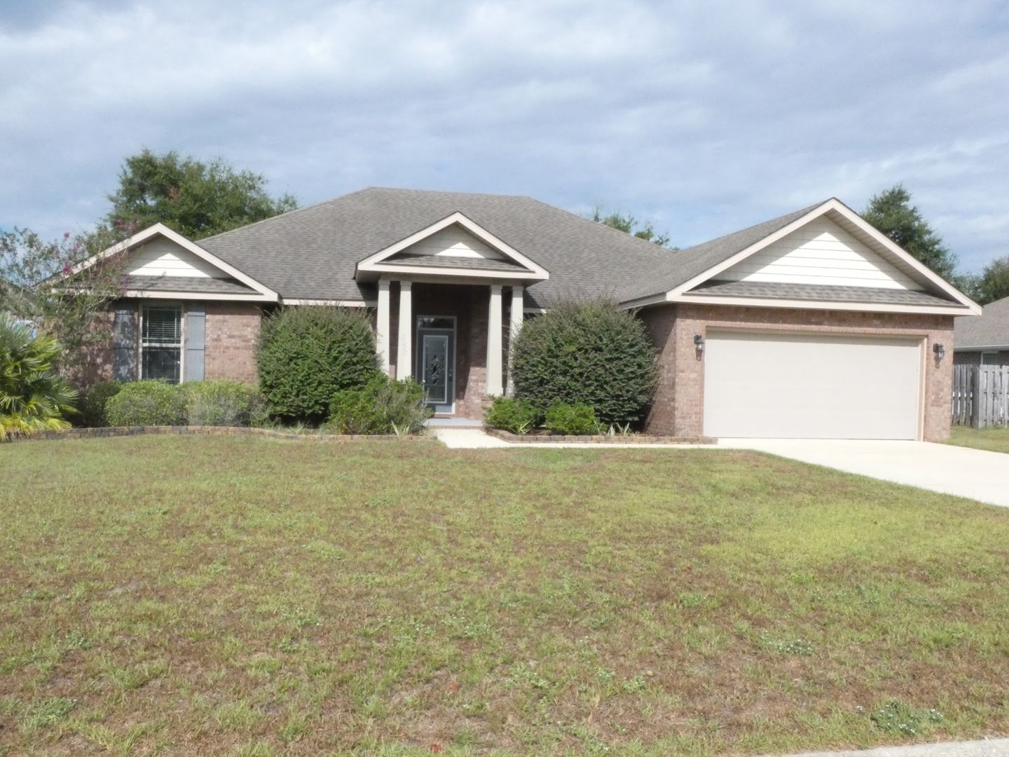 Milton House: 5355 Dalton Circle