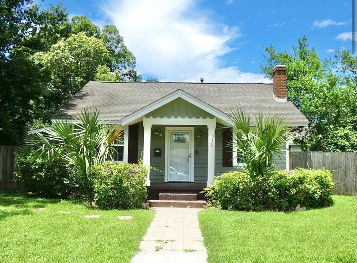 Pensacola House: 2115 N 12th Ave