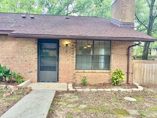 Cozy 2 bedroom Duplex – photo 1