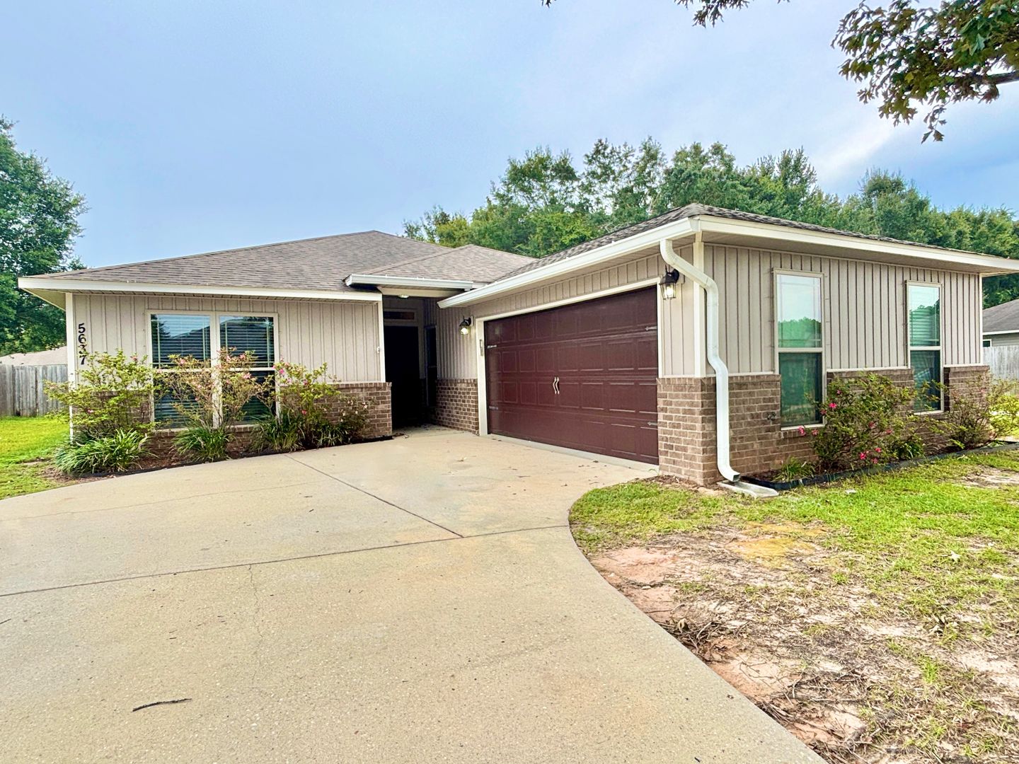 Pace House: 5637 Peach Drive