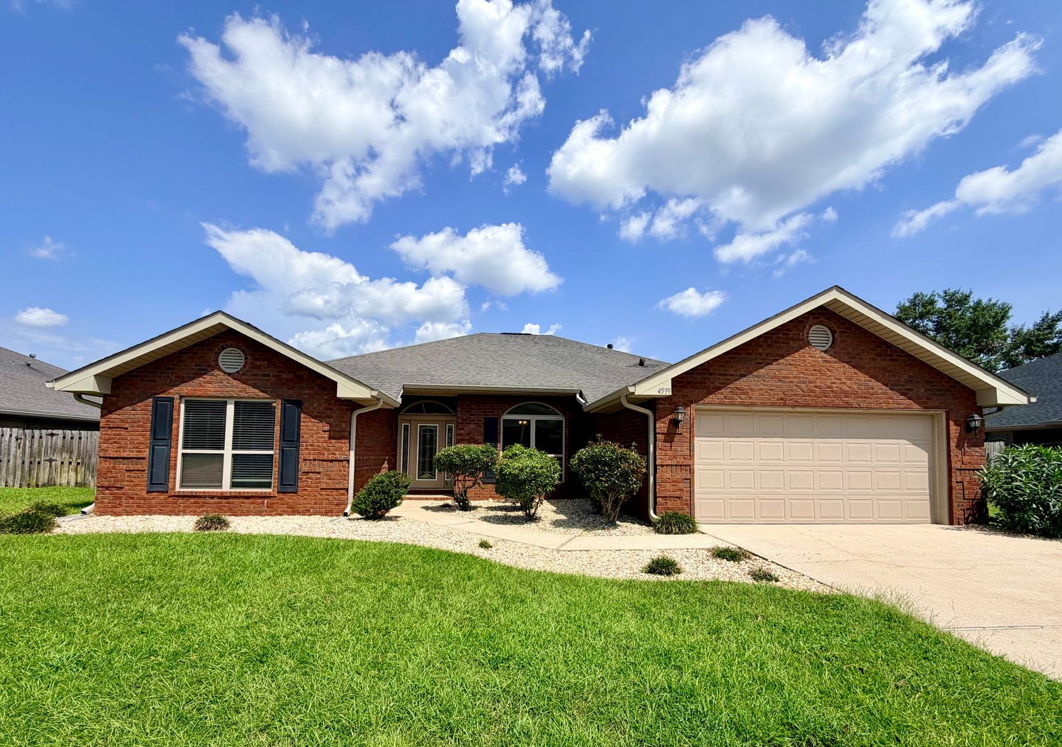 Pace House: 4599 Belvedere Cir