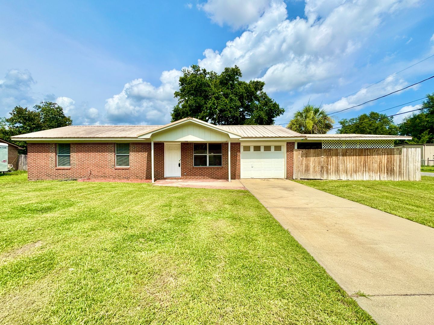 Pace House: 4606 Southern Pl