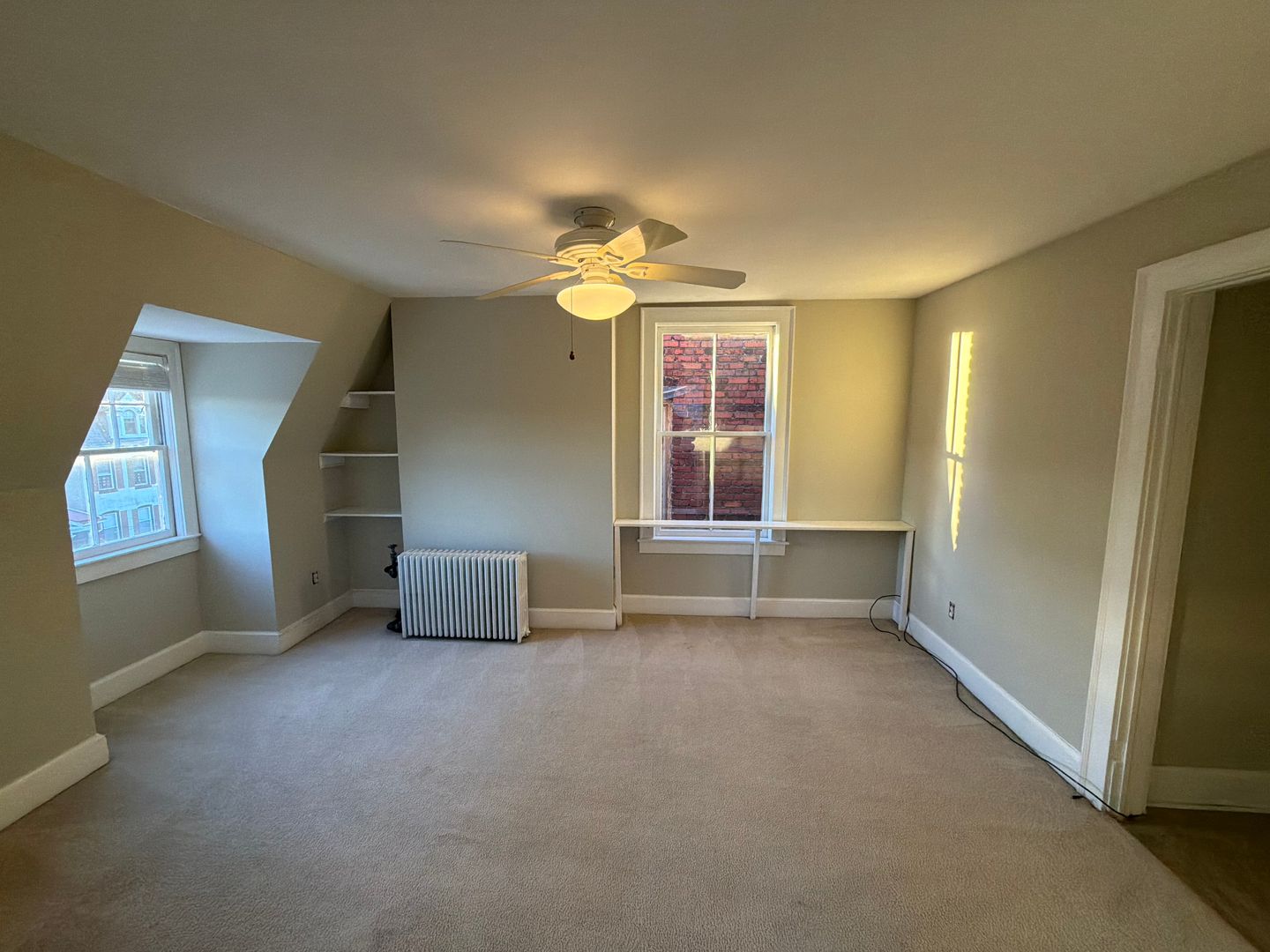 Norfolk Apartment: 618 Redgate Ave.