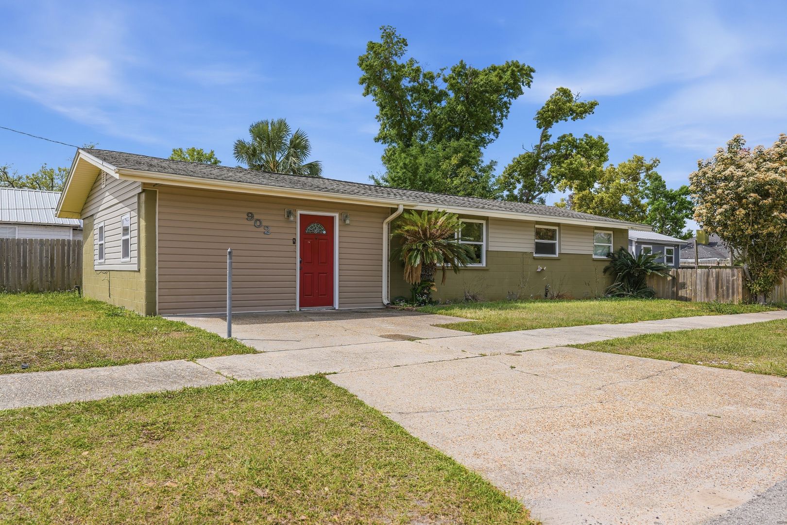 Lynn Haven House: 902 Virginia Avenue