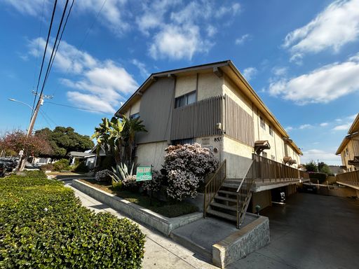 2 Bed 1.5 Bath Rental at 852 Orizaba, Unit 13, Long Beach, CA – photo 1
