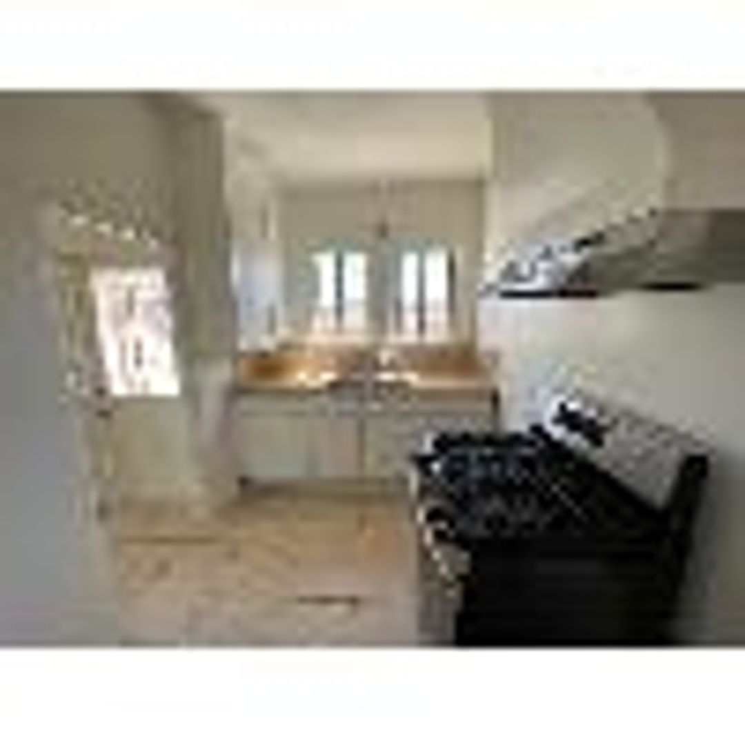 Montebello Apartment: 200 N Maple Ave