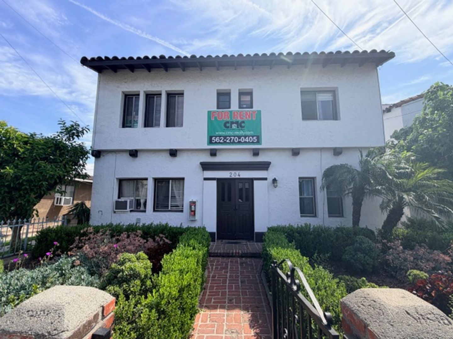 Montebello Apartment: 204 N Maple Ave