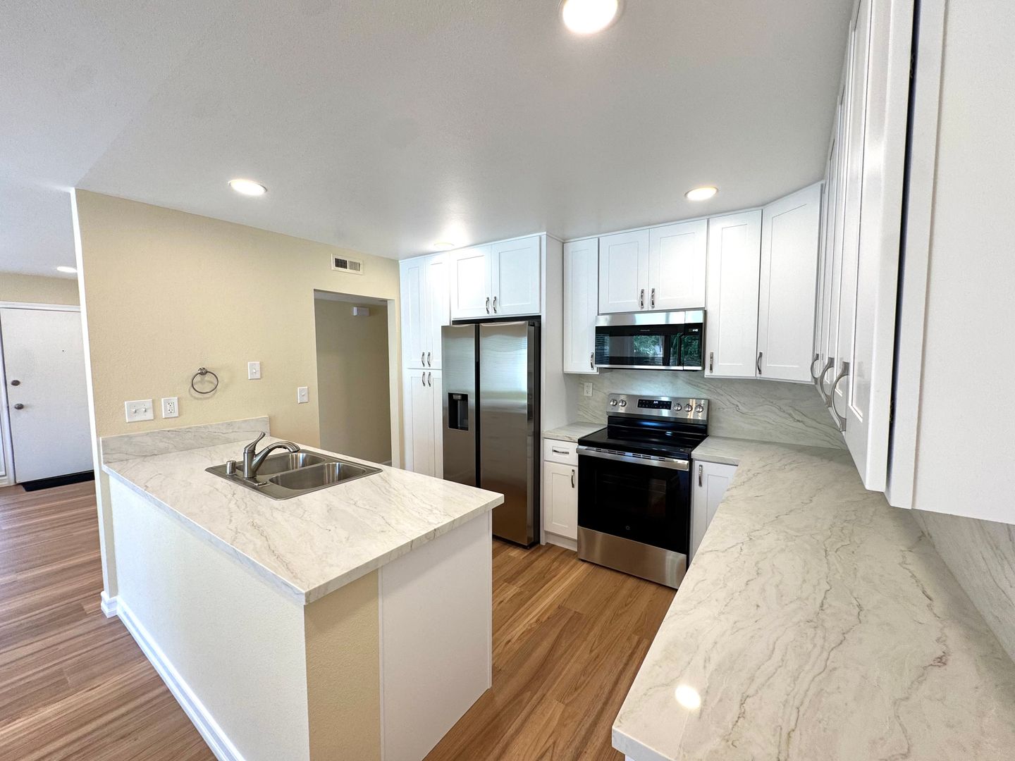 Fountain Valley Condo: 18229 Olympic Ct