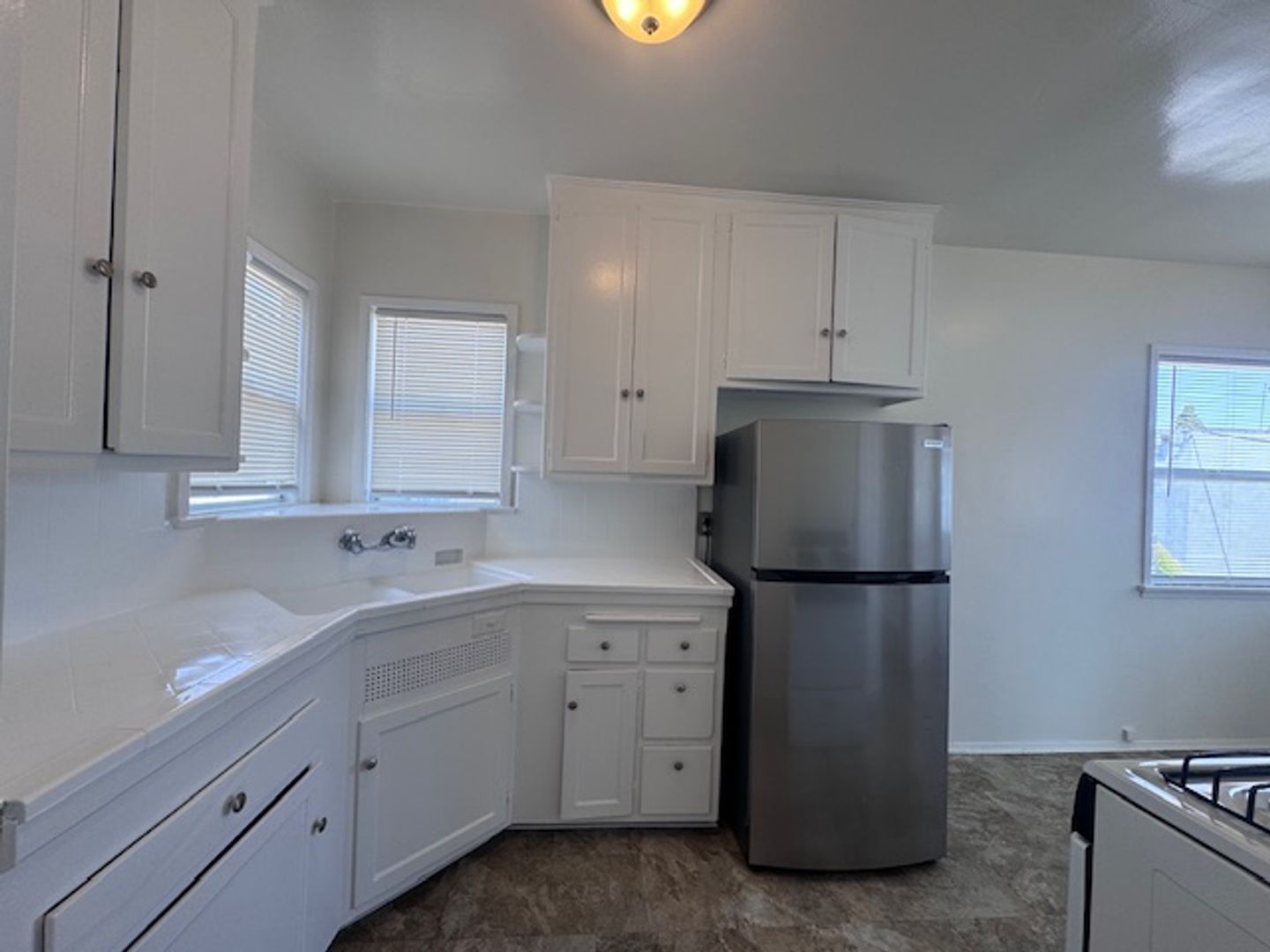 Long Beach Apartment: 4837 Clark Ave