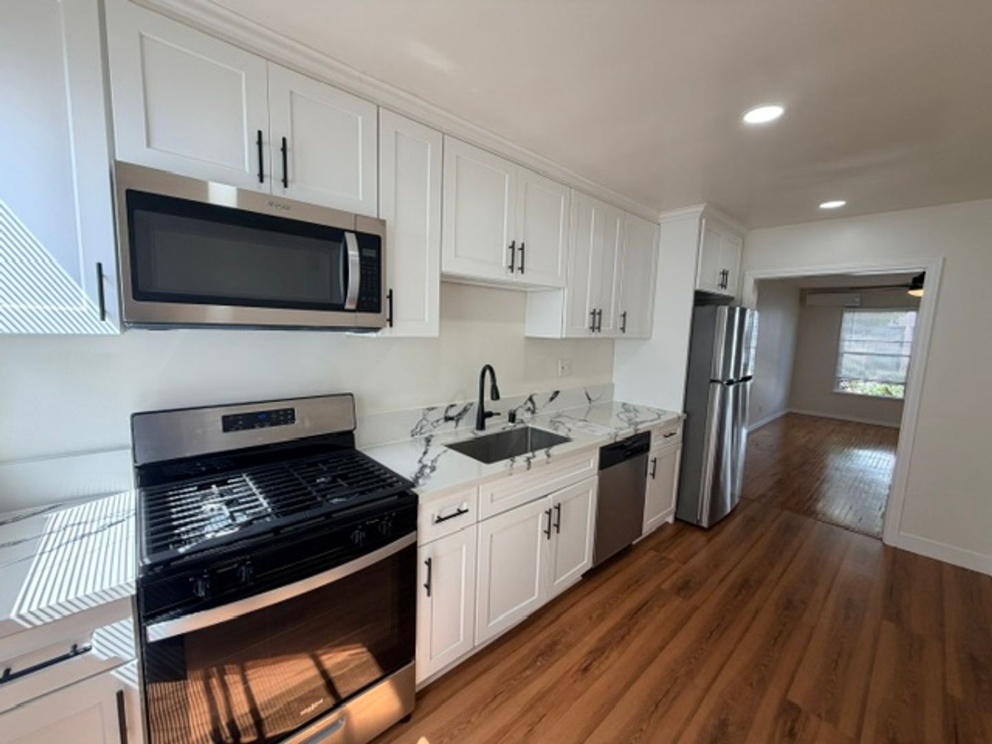 4510-4520 N Banner Dr 1 of 7