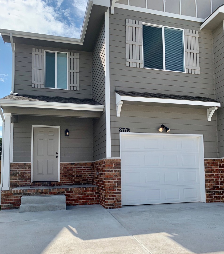 8718 Harry St 
