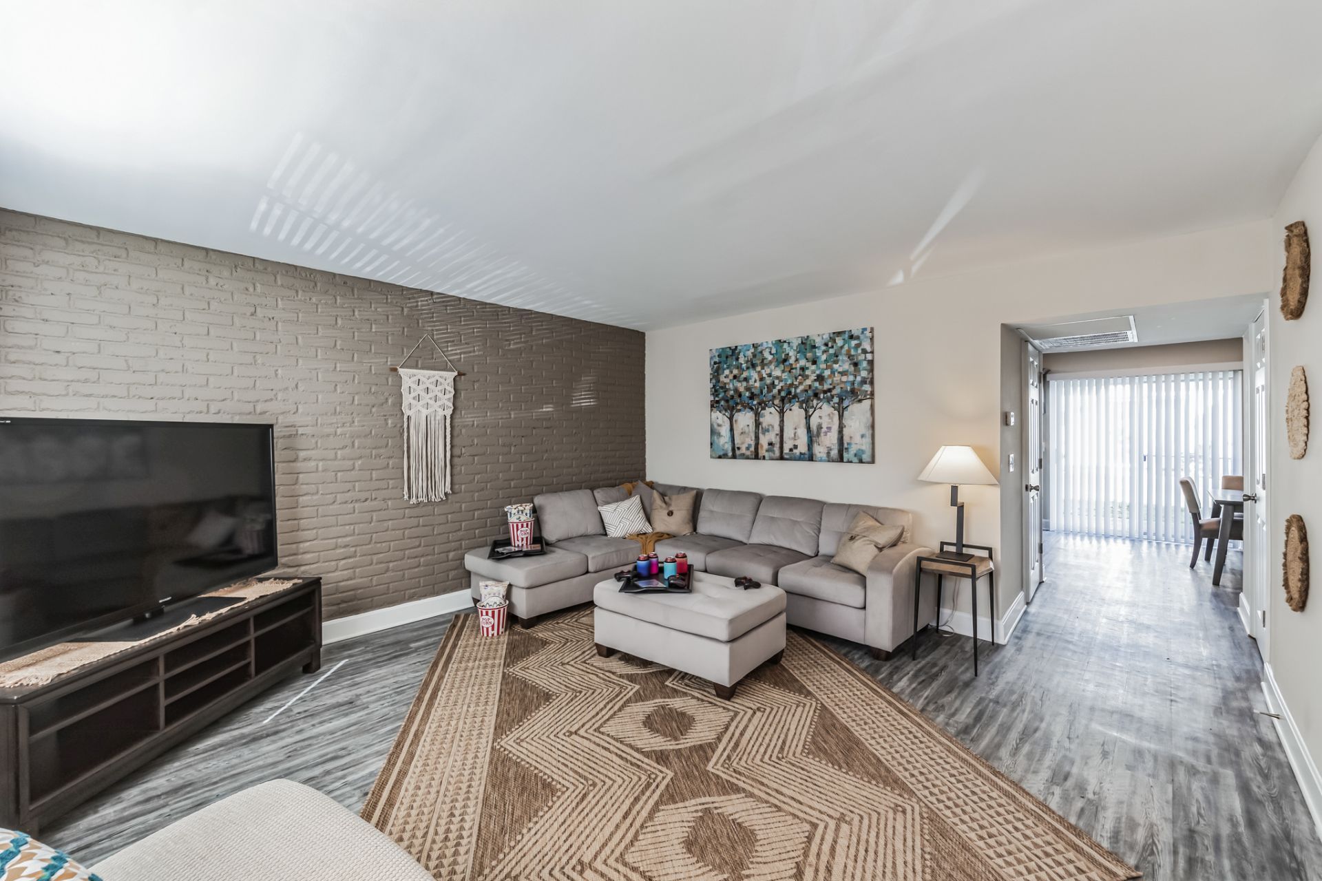 Erlanger Apartment: 3401 Queensway Drive