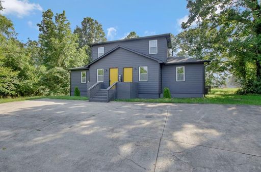 3 Bedroom Multi-Family Home – 551 Valley Hill Rd #A, Riverdale, GA 30274
