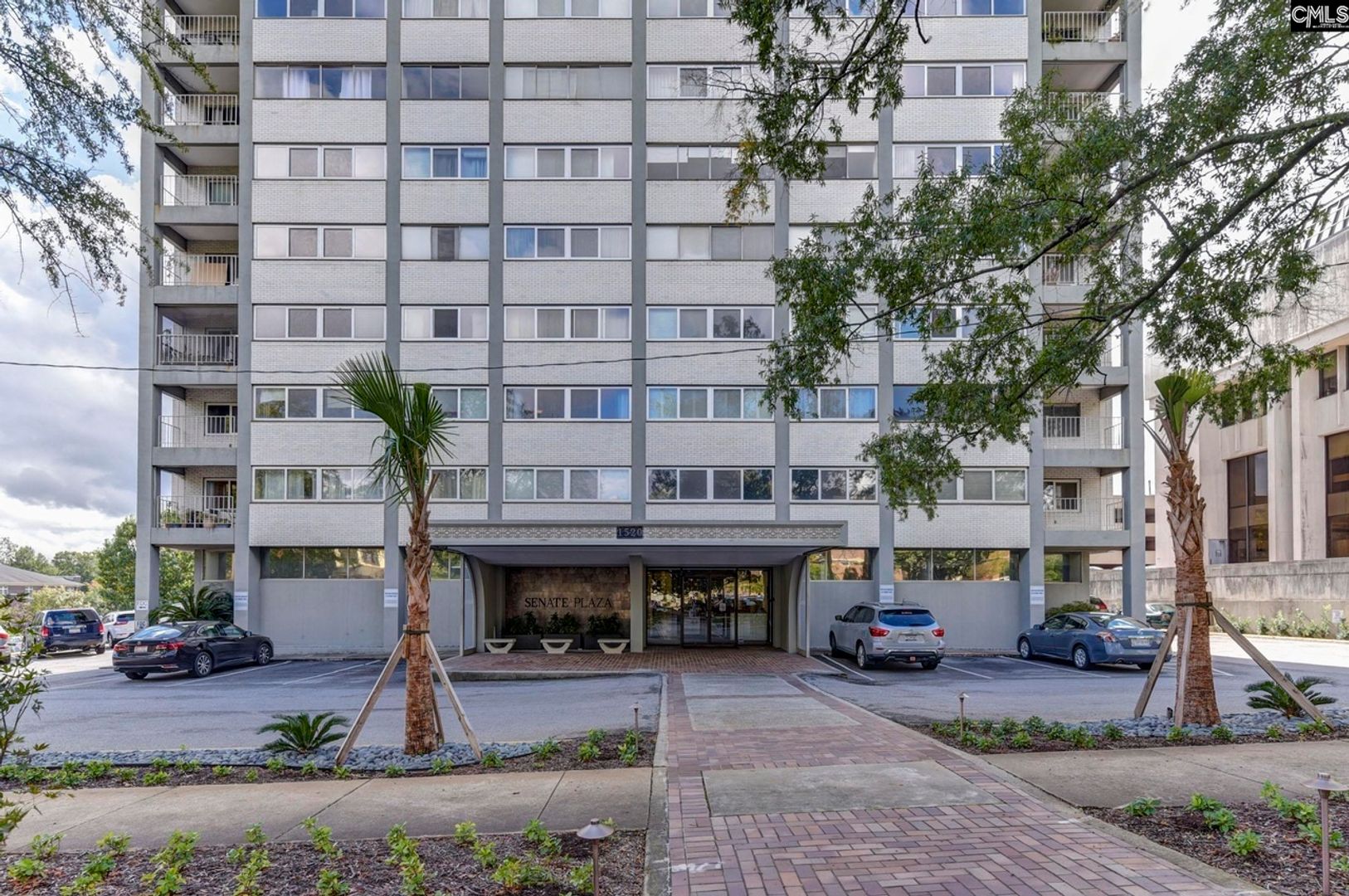 Columbia Apartment: 1520 Senate Street 182