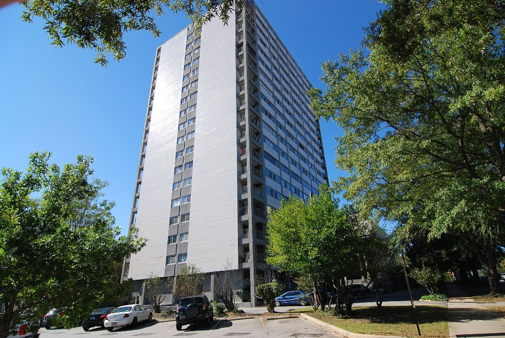 Columbia Apartment: 1520 Senate Street #188