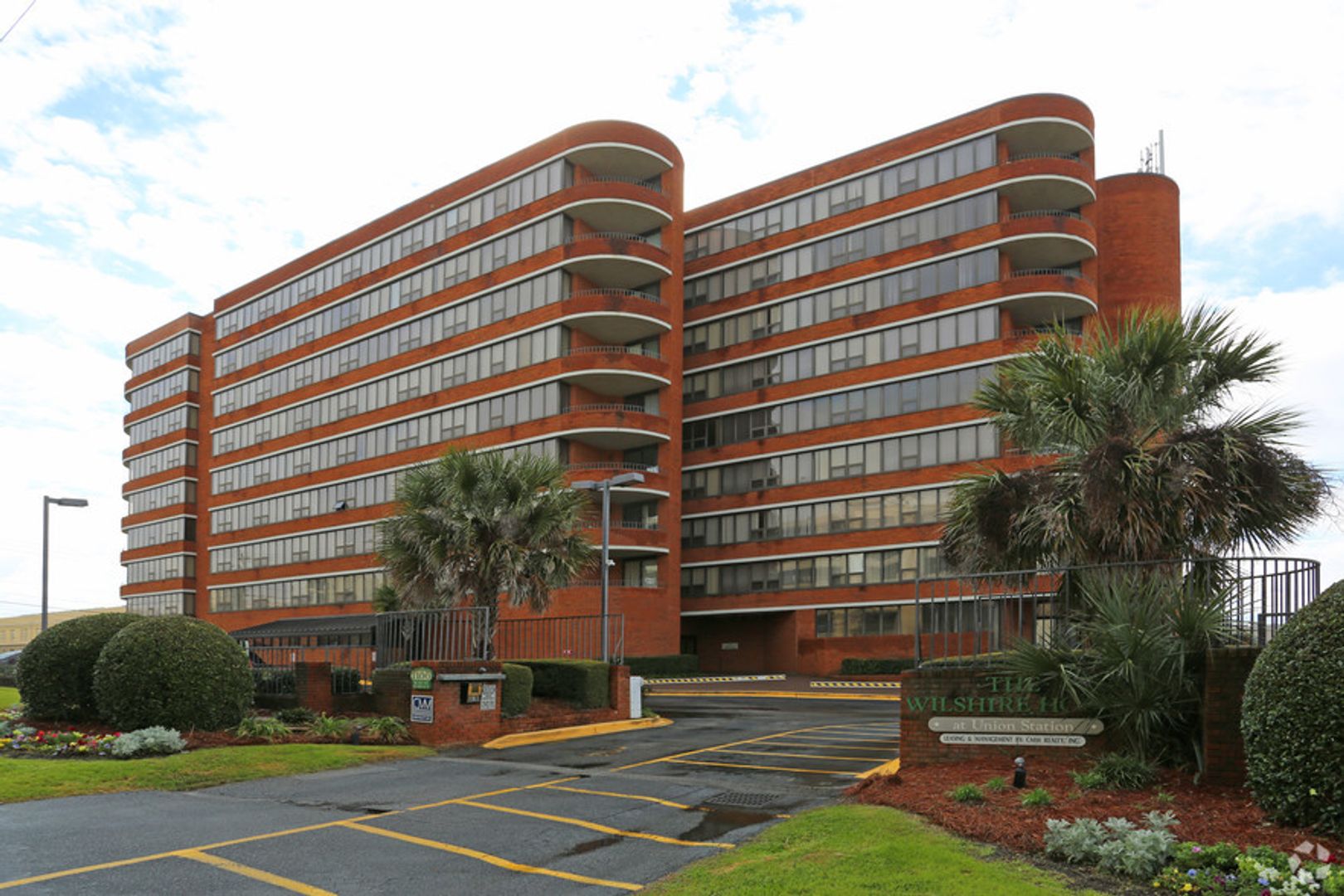 Columbia Apartment: 1100 Wheat Street 404