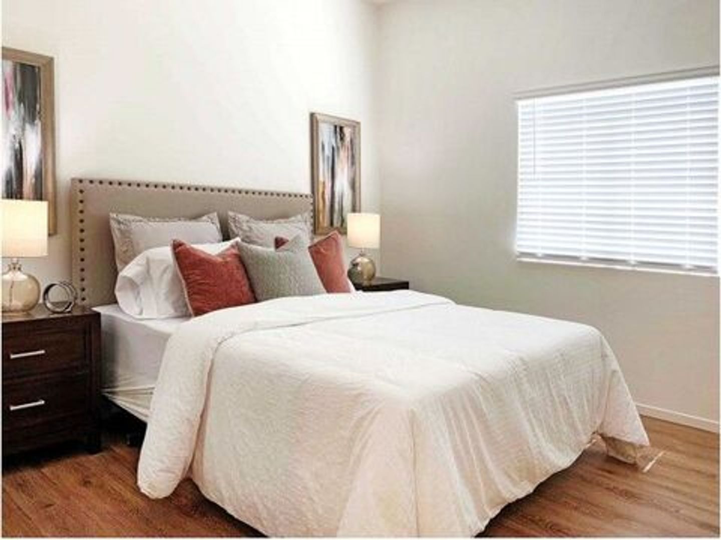 National City Apartment: 142 E 31st Street