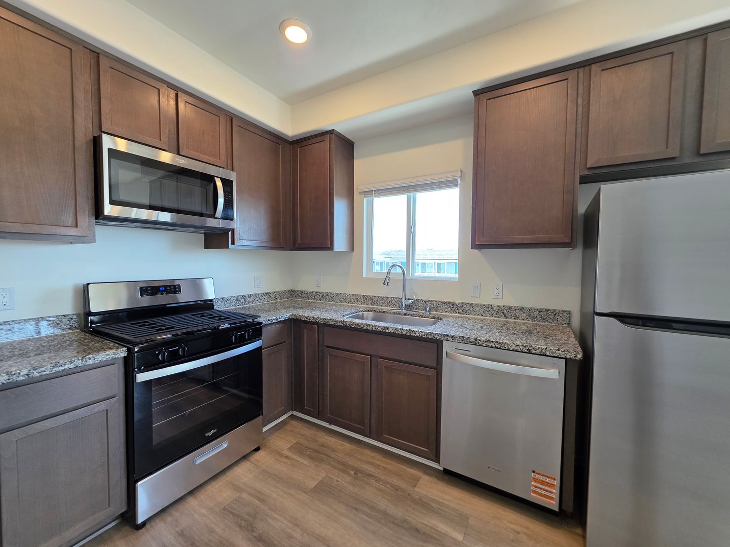 National City Apartment: 142 E 31st Street