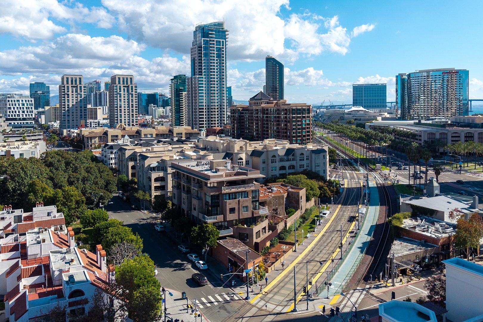 San  Diego Condo: 611 G Street Unit #321