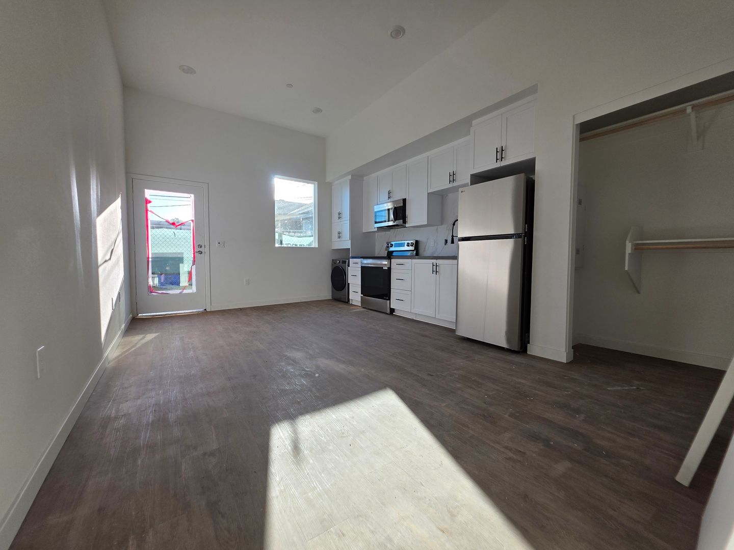San Diego Apartment: 2435 Imperial Ave
