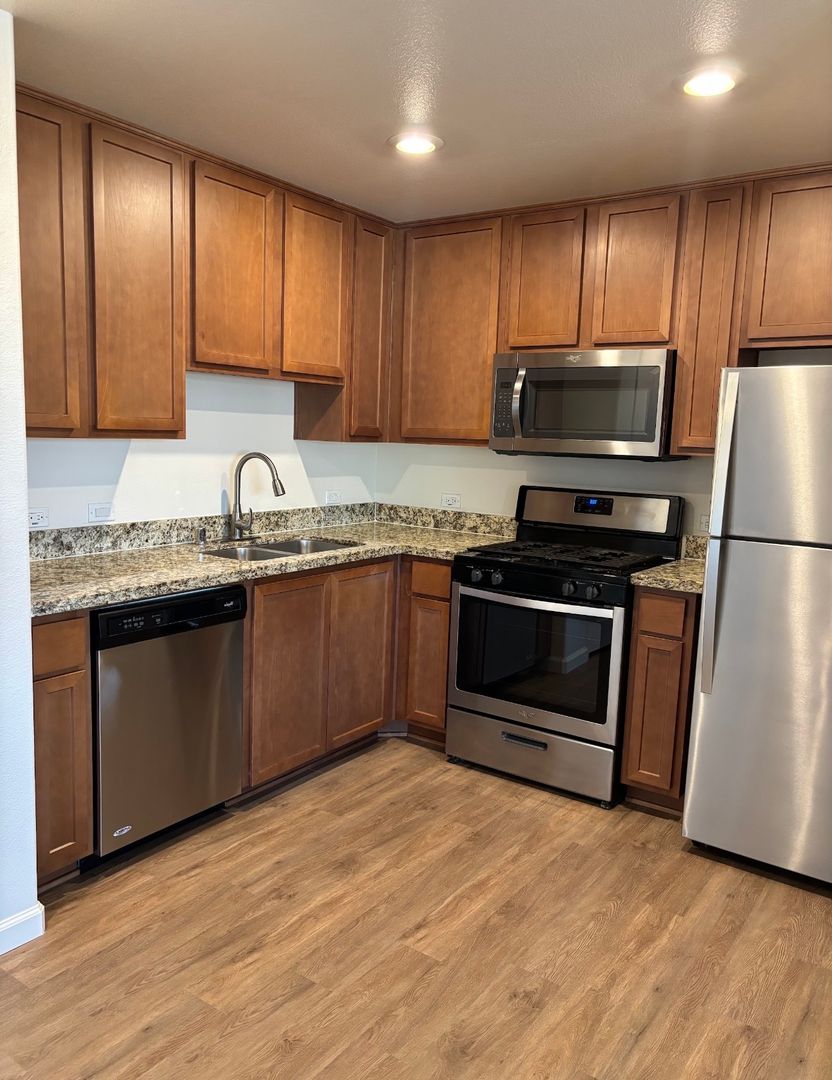 National City Apartment: 1447 Sheryl Ln