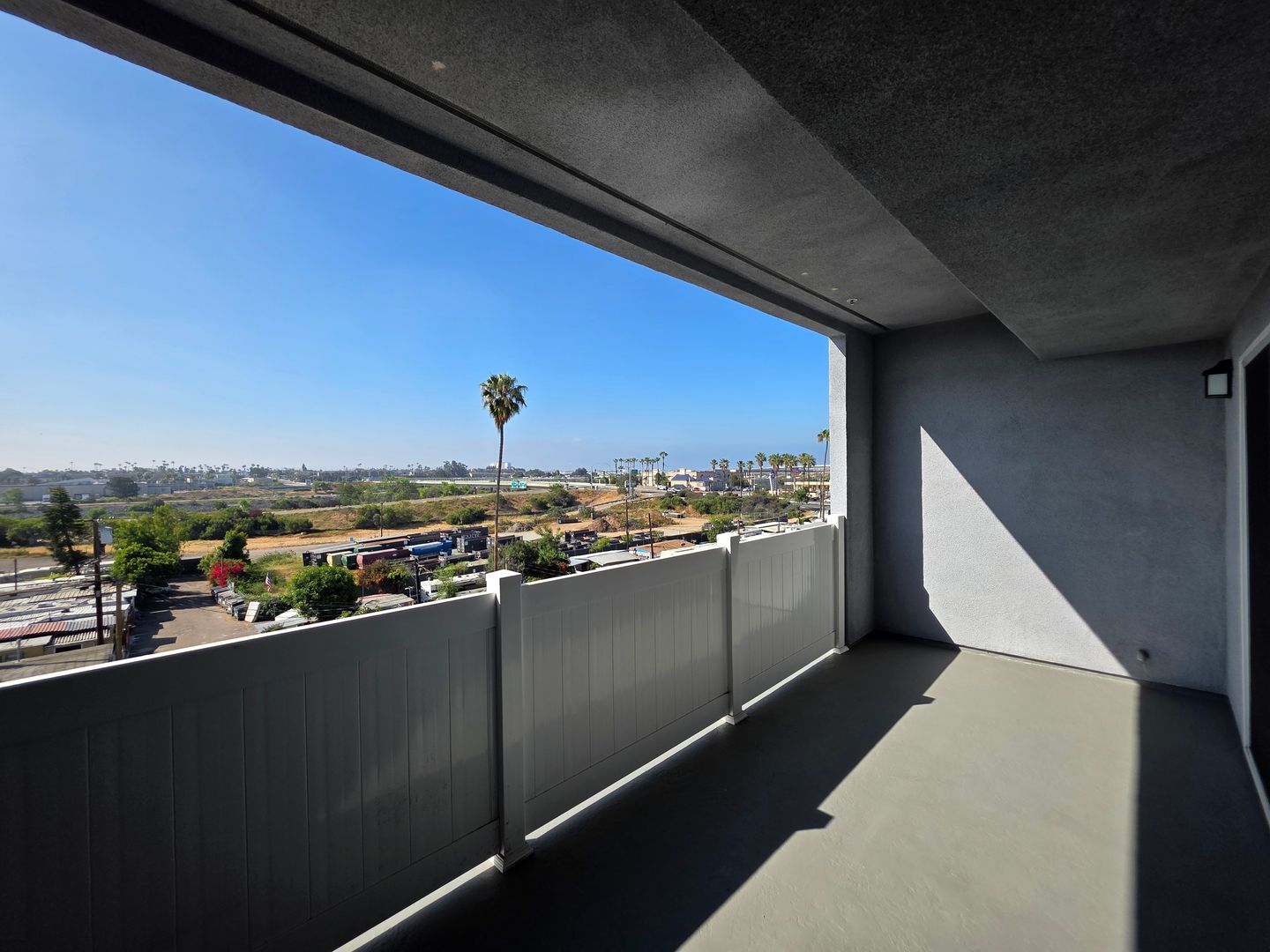 National City Apartment: 142 E 31st Street