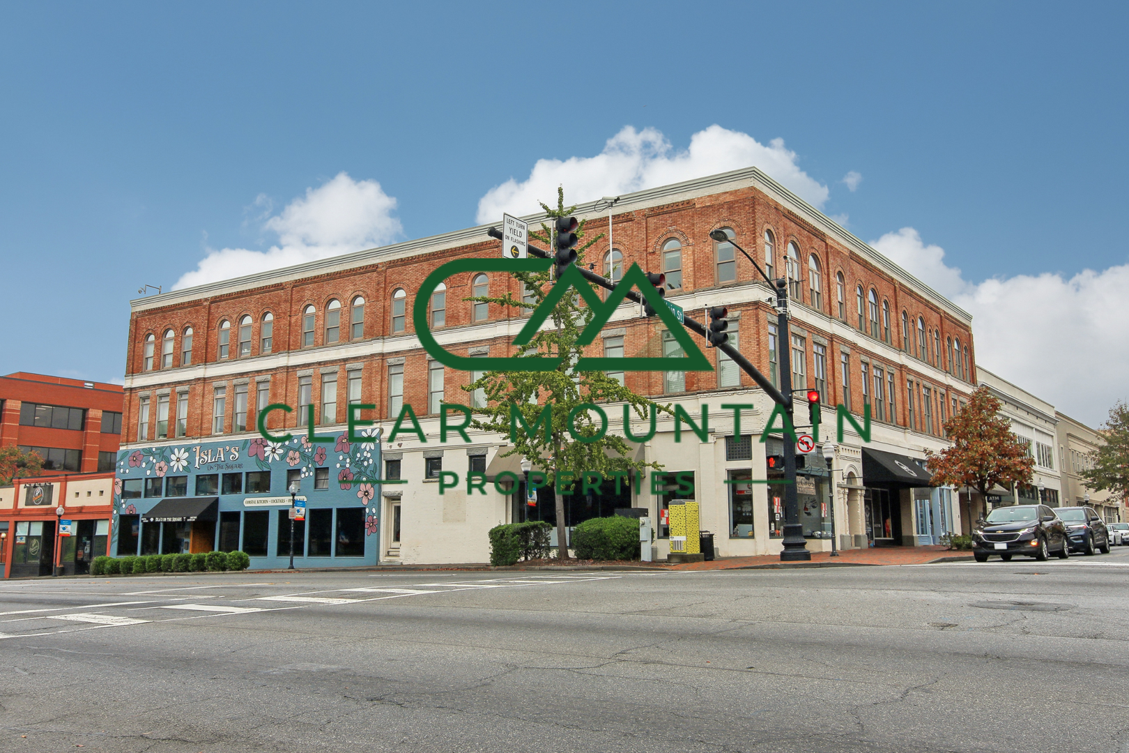 Spartanburg Apartment: 100 E Main St