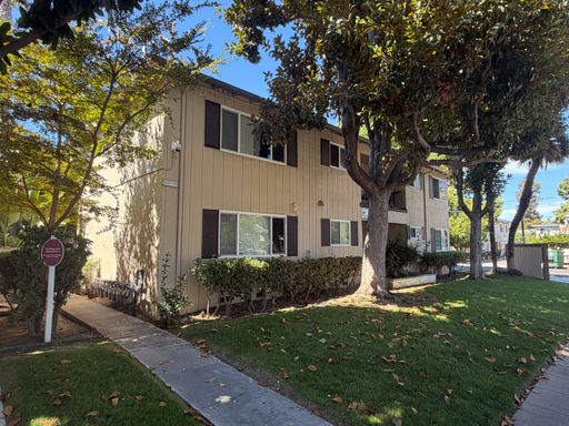 Coming Soon: Large studio Central San Jose Description – photo 1